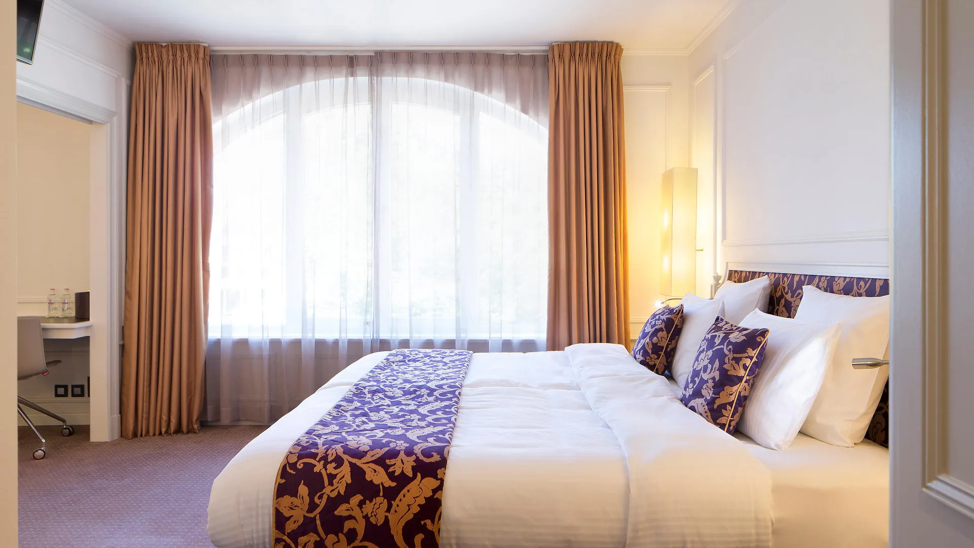 Crowne Plaza Hotel Brugge, an IHG Hotel 4*, Brugge