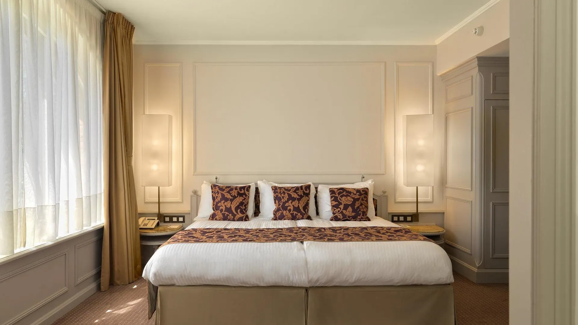 Crowne Plaza Hotel Brugge By Ihg